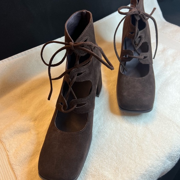 Jeffrey Campbell Suede Lace-Up Heels - NWT - Picture 2 of 5